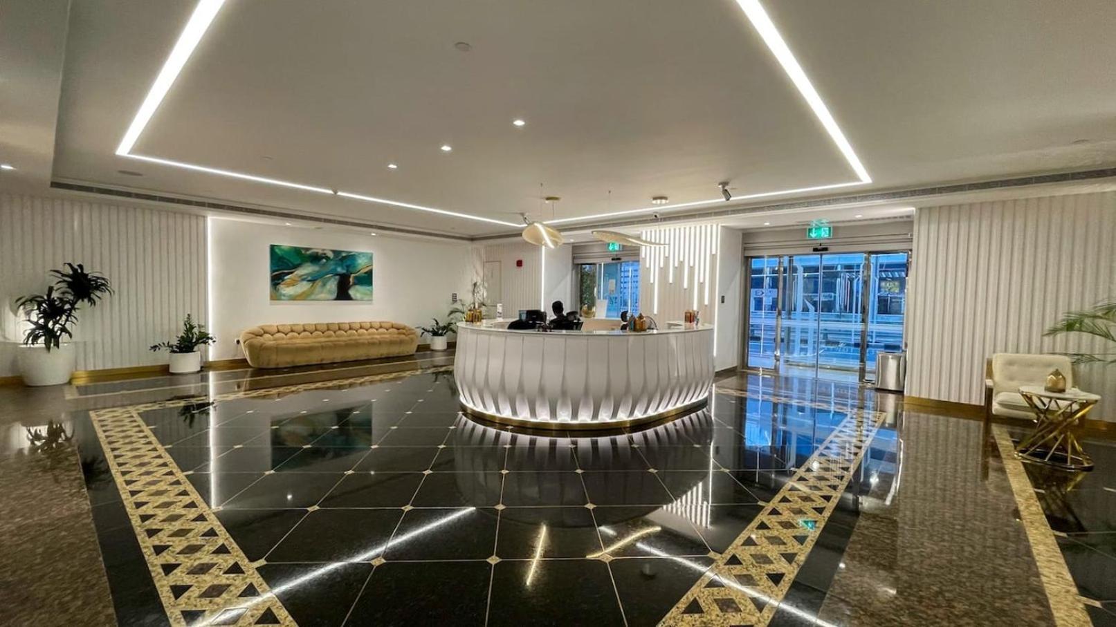شقة The Penthouse On 71St Floor دبي المظهر الخارجي الصورة