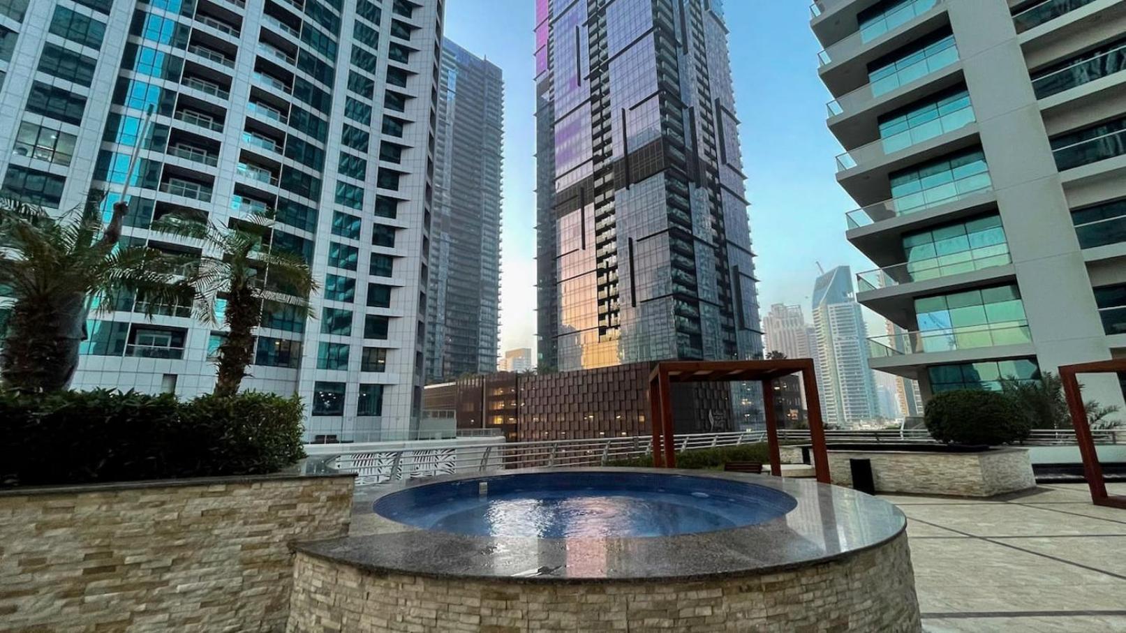 شقة The Penthouse On 71St Floor دبي المظهر الخارجي الصورة