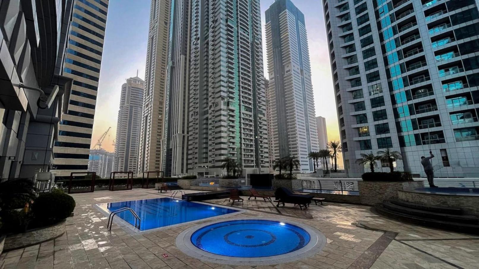 شقة The Penthouse On 71St Floor دبي المظهر الخارجي الصورة